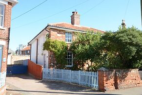 Pebble Beach Cottage, Aldeburgh