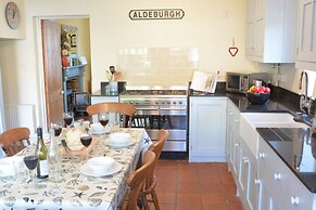Pebble Beach Cottage, Aldeburgh