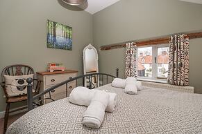 1 The Old Coach House