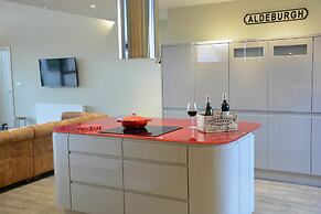 King George Penthouse