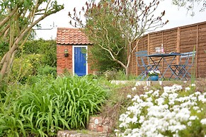 1 Tunns Cottages, Rushmere, nr Beccles