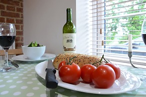 1 Tunns Cottages, Rushmere, nr Beccles