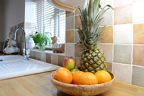 1 Tunns Cottages, Rushmere, nr Beccles