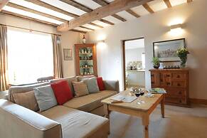 1 Tunns Cottages, Rushmere, nr Beccles