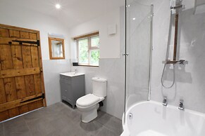 1 Tunns Cottages, Rushmere, nr Beccles