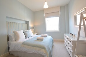 Skimming Stones, Aldeburgh