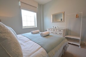 Skimming Stones, Aldeburgh