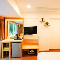 Bloom Boutique - Bandra