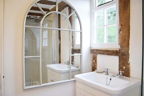 Church Farmhouse, Cookley