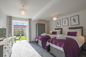 7 Old Grammar School, Leiston