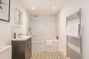 7 Old Grammar School, Leiston