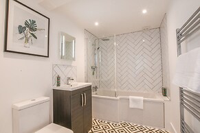 7 Old Grammar School, Leiston