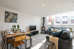 7 Old Grammar School, Leiston