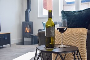 7 Old Grammar School, Leiston