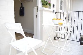 High Tide, Crabbe Street, Aldeburgh