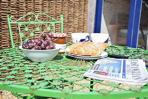 Onna's Stable, Sotherton
