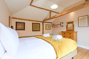 Onna's Stable, Sotherton