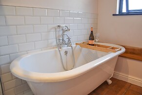 Onna's Stable, Sotherton