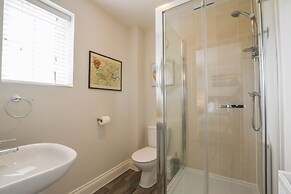 Number 51, Halesworth