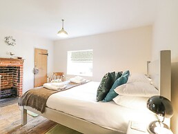 Shoemakers Cottage, Friston