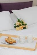 Apartment With Balcony Wolska by Renters