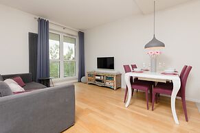 Apartment With Balcony Wolska by Renters