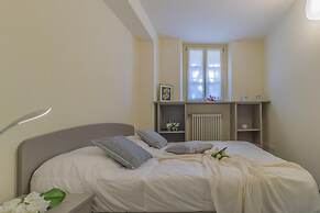 Tiny Duke Apartment in Varenna