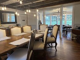 Stone Hearth Inn and Eatery