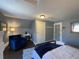 Stone Hearth Inn and Eatery