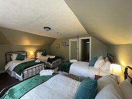 Stone Hearth Inn and Eatery