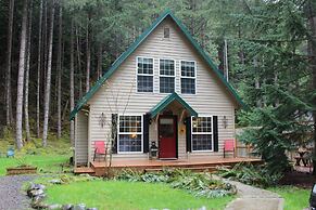 Elk Crossing Cozy Cabin At Crystal Mountain 3 Bedroom Home by RedAwnin