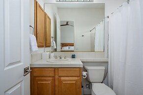 Casa Highland 3 Bedroom Home by RedAwning