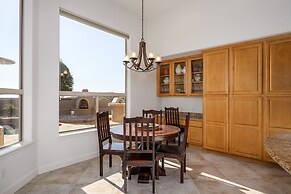 Casa Highland 3 Bedroom Home by RedAwning