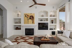 Casa Highland 3 Bedroom Home by RedAwning