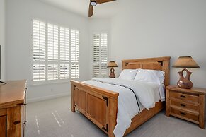 Casa Highland 3 Bedroom Home by RedAwning