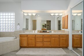 Casa Highland 3 Bedroom Home by RedAwning