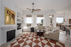 Casa Highland 3 Bedroom Home by RedAwning