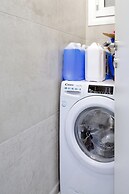 Elegant Big Apartment in Athens With Balcony