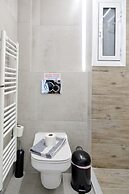 Elegant Big Apartment in Athens With Balcony