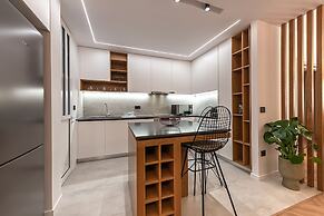 Phaedrus Living: Luxury Penthouse Ploutarchou