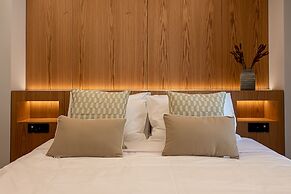 Phaedrus Living: Luxury Penthouse Ploutarchou