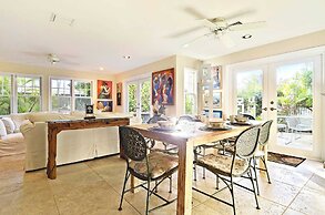 Artist Garden by Avantstay Great Location w/ Balcony, Outdoor Dining, 