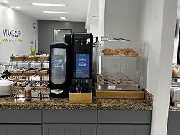 Developer Inn & Suites Airport JAX, a Baymont by Wyndham