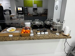 Developer Inn & Suites Airport JAX, a Baymont by Wyndham