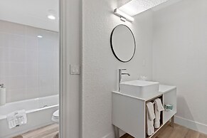 Developer Inn & Suites Airport JAX, a Baymont by Wyndham