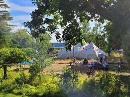 Orion 4-person Stunning Lotus Belle Tent