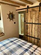 Stunning Quirky 2-bed Cottage in New Brighton