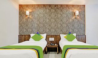 Treebo Varsha Palace