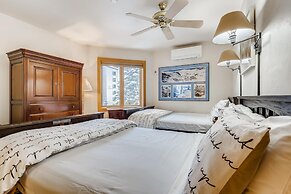 Westwind 308 2BD Gold Condo With A-C