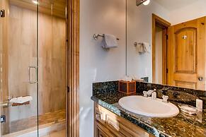 Westwind 404 3BD 3BA Plat. Condo